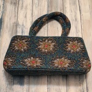 Elegant Beaded Floral Handbag
